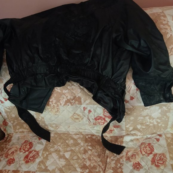 Ladies Wilson Leather Jacket - Picture 3 of 3